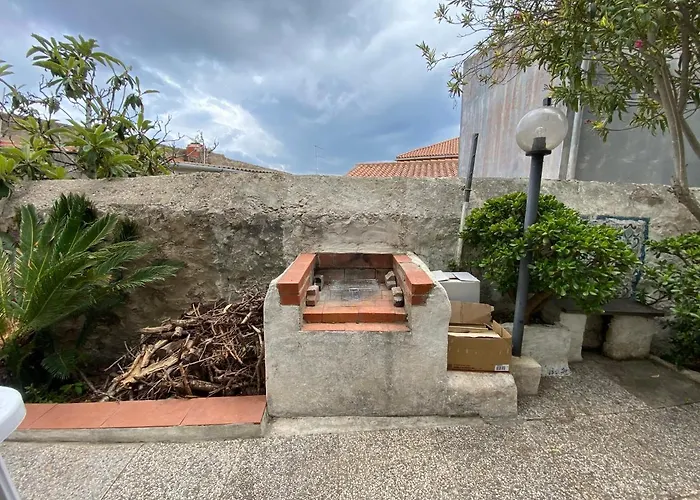 Gh Al Fortino Bilocale Con Giardino
